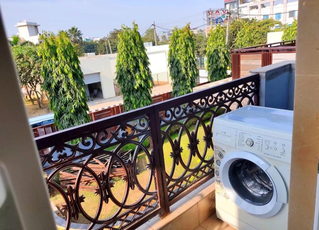 When In Gurgaon - Artemis Hospital 1 Min Walk, Fortis & Medanta 4 Mins Drive Екстериор снимка